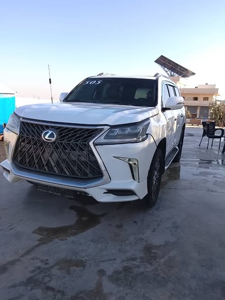 لكزس LX 570 2009 - صورة 1