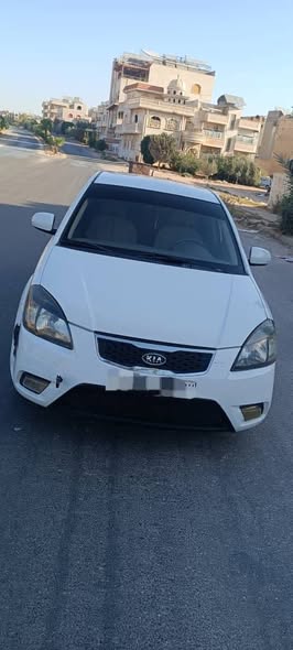 كيا ريو 2010 - صورة 1