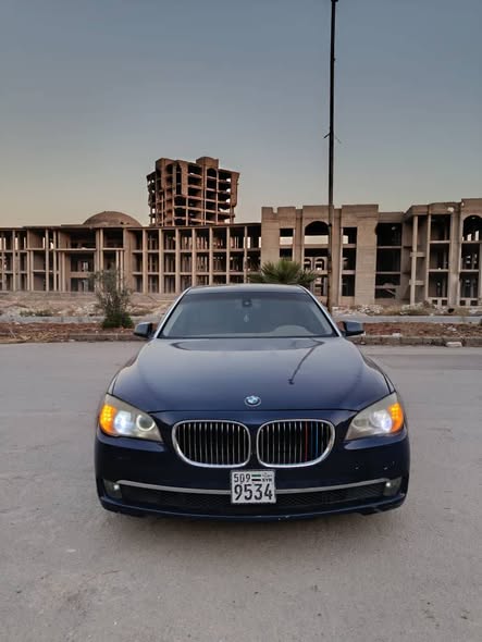 BMW 730Li 2012 - صورة 1