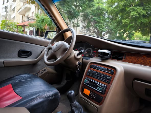 إيران خودرو سمند 2007 - صورة 1