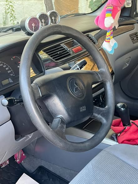 ميتسوبيشي لانسر 2003 - صورة 4