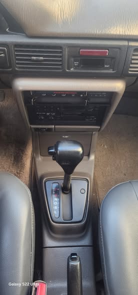 مازدا 323 1995 - صورة 4