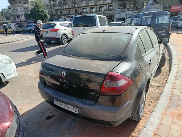 رينو ميغان 2005 - صورة 5