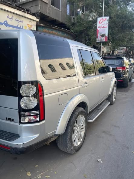 لاند روفر ديسكفري 2014 - صورة 4