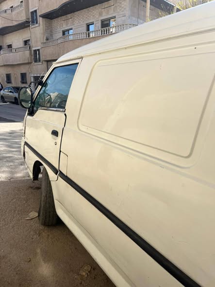 هيونداي H100 1999 - صورة 2