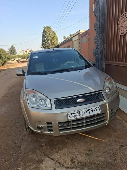 فورد فييستا 2007 - صورة 2