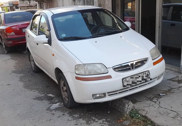 دايو كالوس 2003 - صورة 2