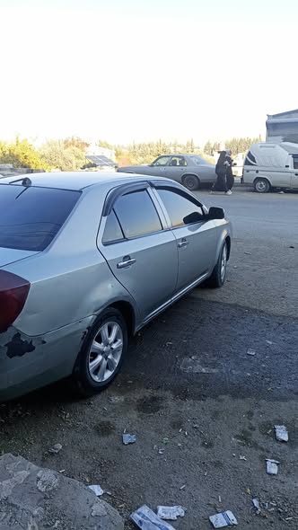 جيلي ام كي 2011 - صورة 2