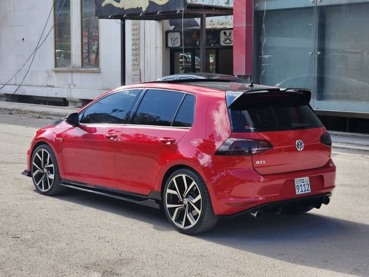 فولكس فاجن جولف 2015