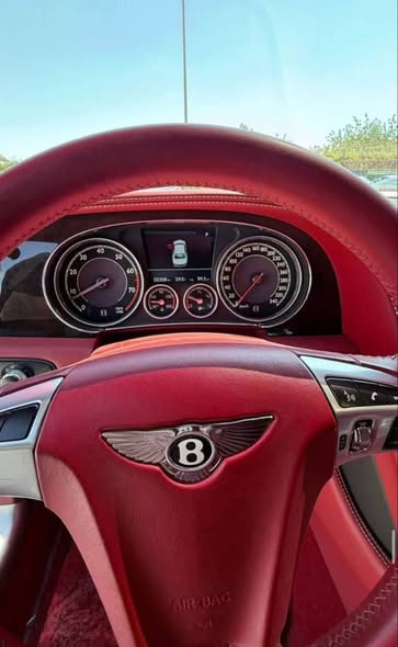 Bentley Flying Spur 2014 - صورة 3