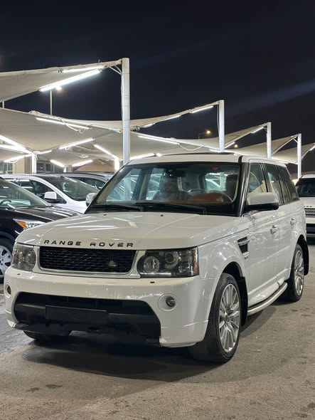 لاند روفر ديسكفري 2014 - صورة 1