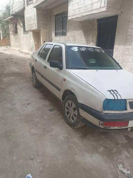 فولكس فاجن فوكس 1994 - صورة 2