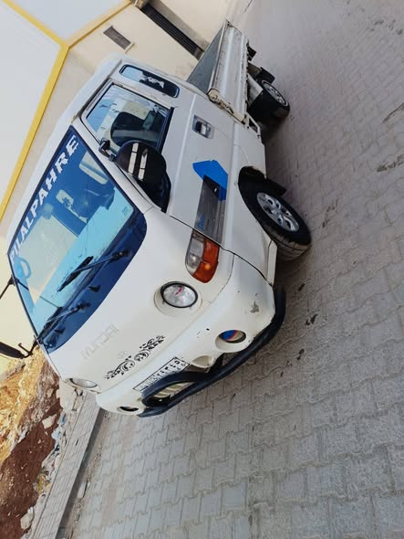 هونداي H100 1998 - صورة 2