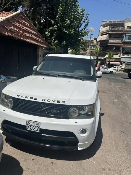 رينج روفر سبورت 2011 - صورة 1