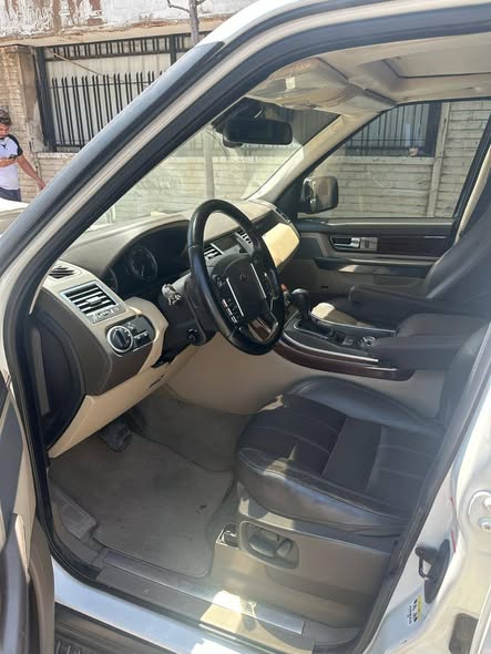 رينج روفر سبورت 2011 - صورة 5