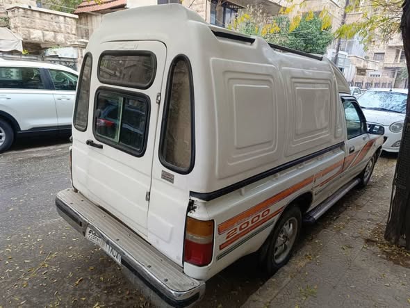 تويوتا هايلوكس 1992 - صورة 5