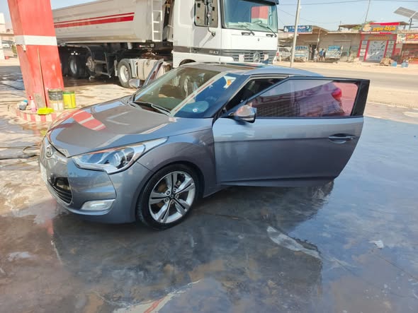 هيونداي فيلوستر 2012 - صورة 2