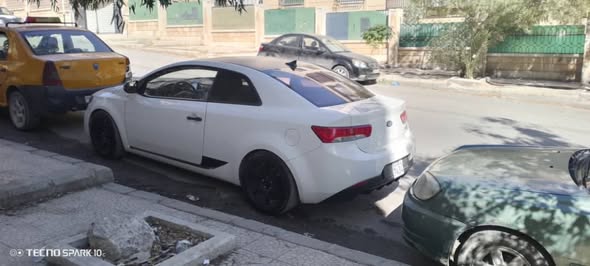 كيا فورتي 2011 - صورة 1