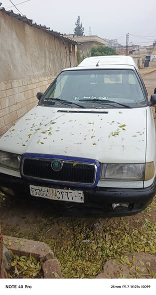 سكودا فيليشيا 2001 - صورة 4