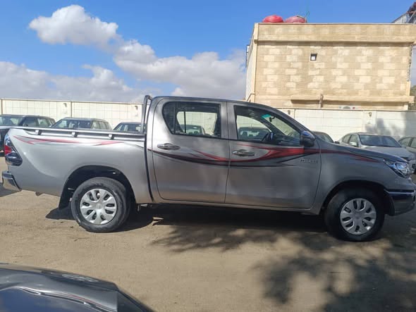 تويوتا هايلوكس 2023 - صورة 4