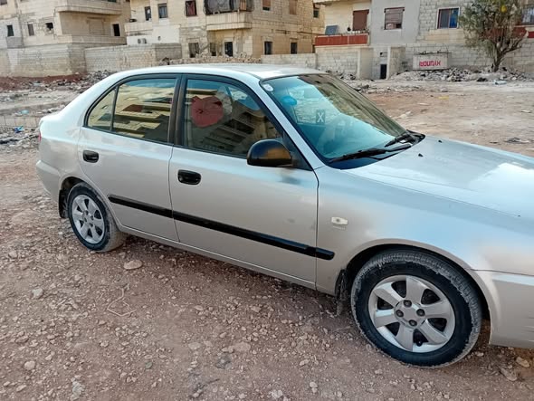 هيونداي أكسنت 2005 - صورة 4