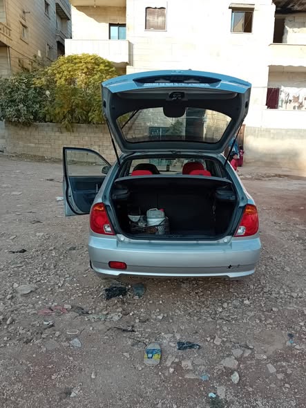 هيونداي أكسنت 2005 - صورة 2