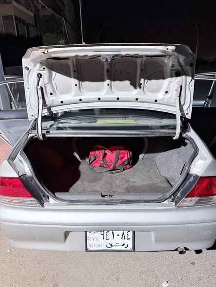 ميتسوبيشي لانسر 2002 - صورة 2