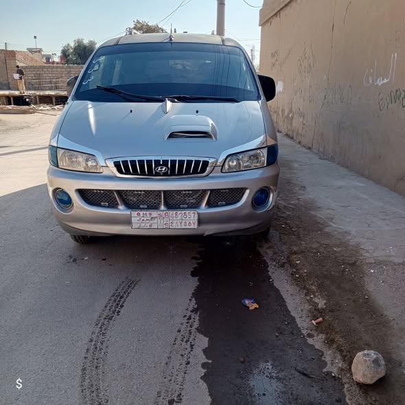 هيونداي ستاريكس 2004 - صورة 1