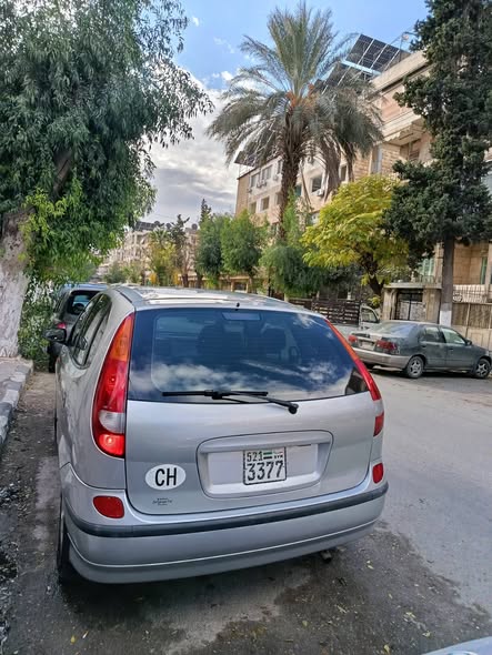 نيسان Almera 2004 - صورة 4