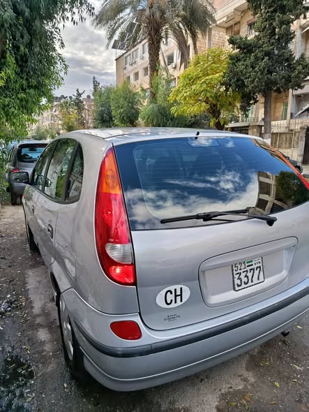 نيسان Almera 2004 - صورة 2