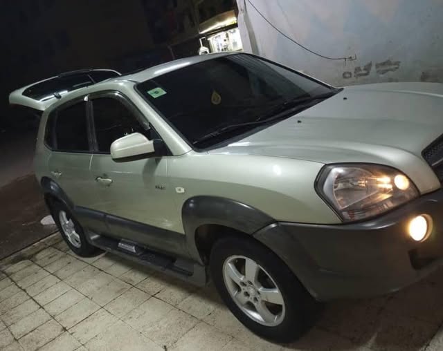 هيونداي توسان 2005