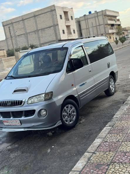 هيونداي H-1 2003 - صورة 4