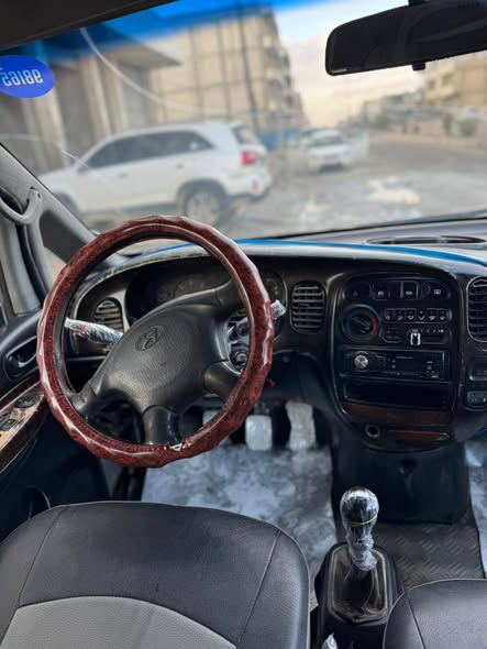 هيونداي H-1 2003 - صورة 3