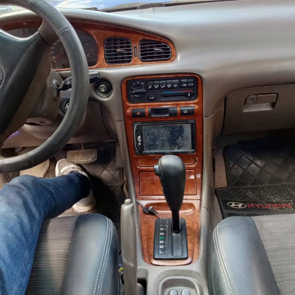 هيونداي سوناتا 1999 - صورة 5