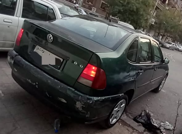 فولكس فاجن بولو 2000 - صورة 2