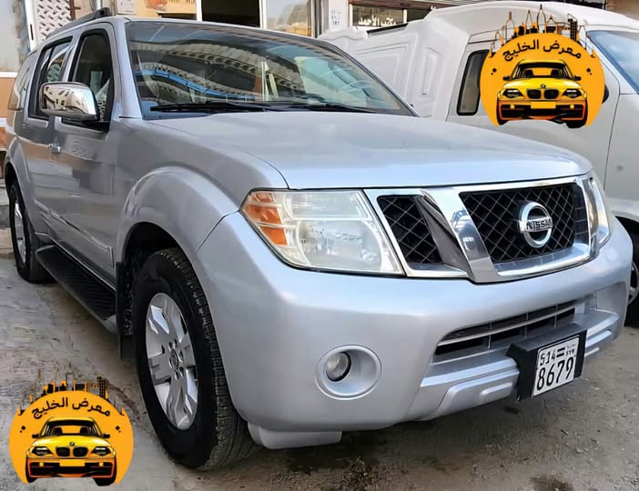 نيسان باثفايندر 2011