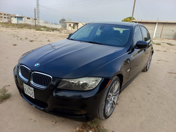 بي ام دبليو الفئة الثالثة 2011 - صورة 1