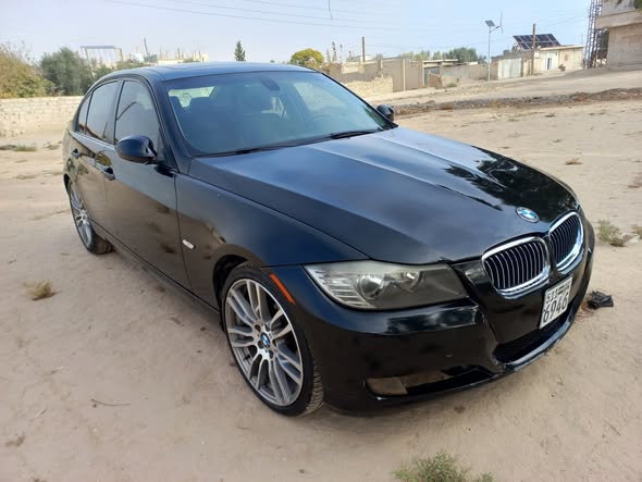 بي ام دبليو الفئة الثالثة 2011 - صورة 2