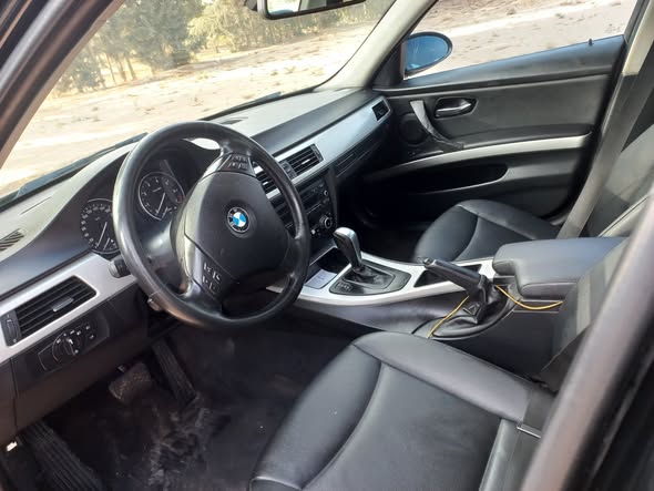 بي ام دبليو الفئة الثالثة 2011 - صورة 5