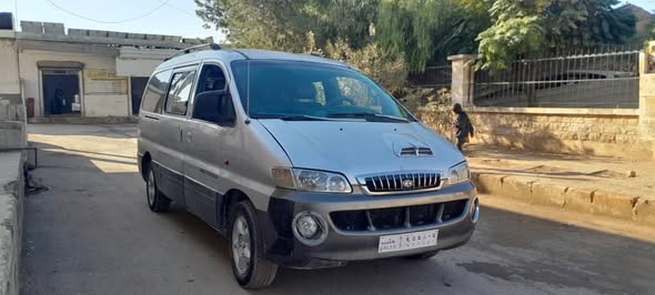 هيونداي ستاركس 2000 - صورة 3