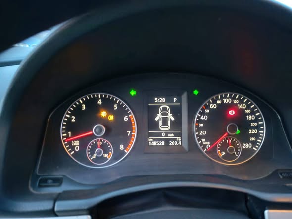 فولكس فاجن شيروكو 2010 - صورة 3