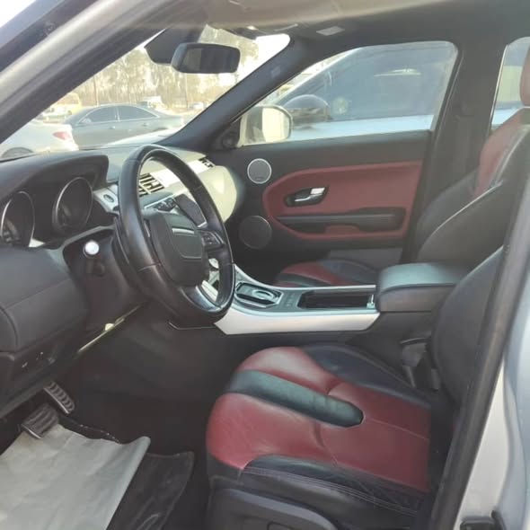 رينج روفر إيفوك 2015 - صورة 4