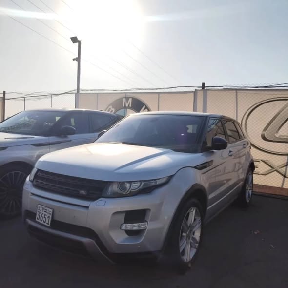 رينج روفر إيفوك 2015 - صورة 2