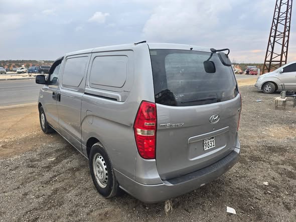 هيونداي H1 2010 - صورة 4