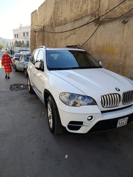 بي ام دبليو اكس 5 2012 - صورة 4