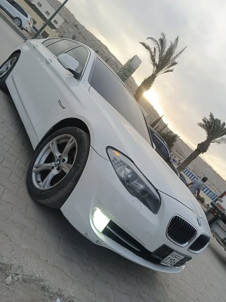 بي ام 5 Series 2011 - صورة 3