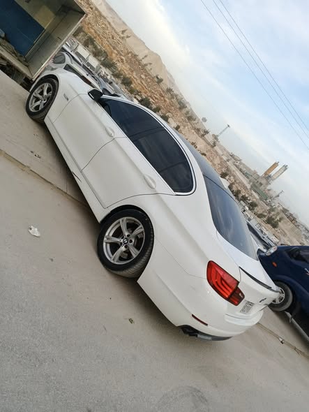 بي ام 5 Series 2011 - صورة 4