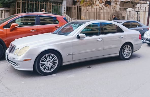 مرسيدس CLS 2010 - صورة 1