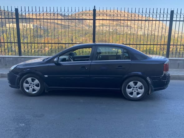 أوبل فيكترا 2007 - صورة 1