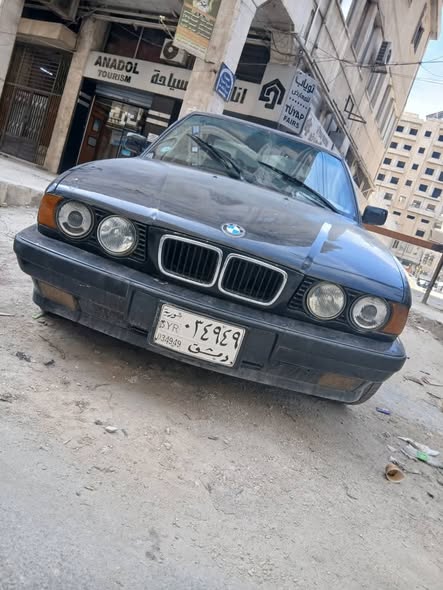 بي ام دبليو الفئة الخامسة 1992 - صورة 2